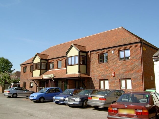More details for Mead House, Bentley Business Park, Broadlands Close, Farnham - Office to Rent