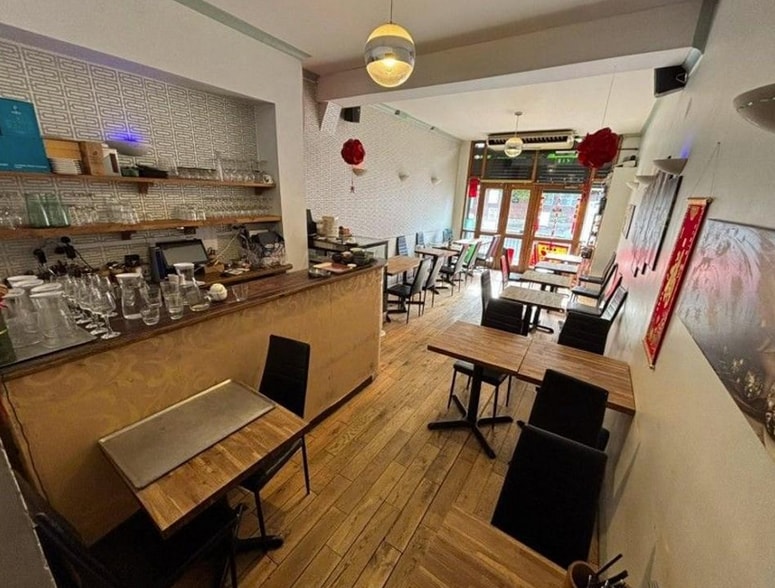31 Clapham Park Rd, London to rent - Interior Photo - Image 2 of 2