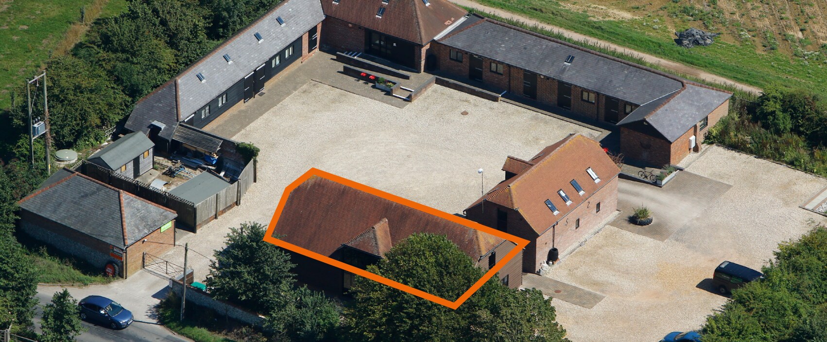 Appledram Ln S, Chichester for sale Primary Photo- Image 1 of 1