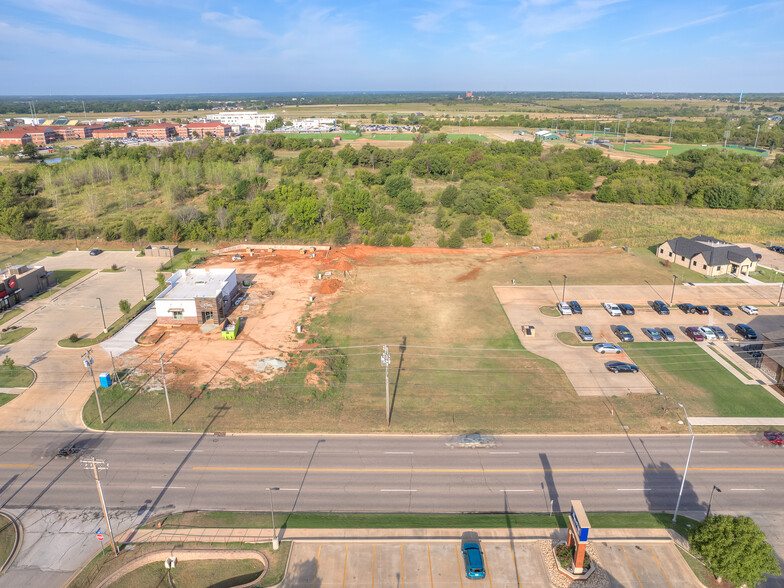 N Kickapoo St, Shawnee, OK for sale - Primary Photo - Image 1 of 1