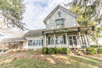 609 Andrew Ave, La Porte, IN for sale Primary Photo- Image 1 of 1