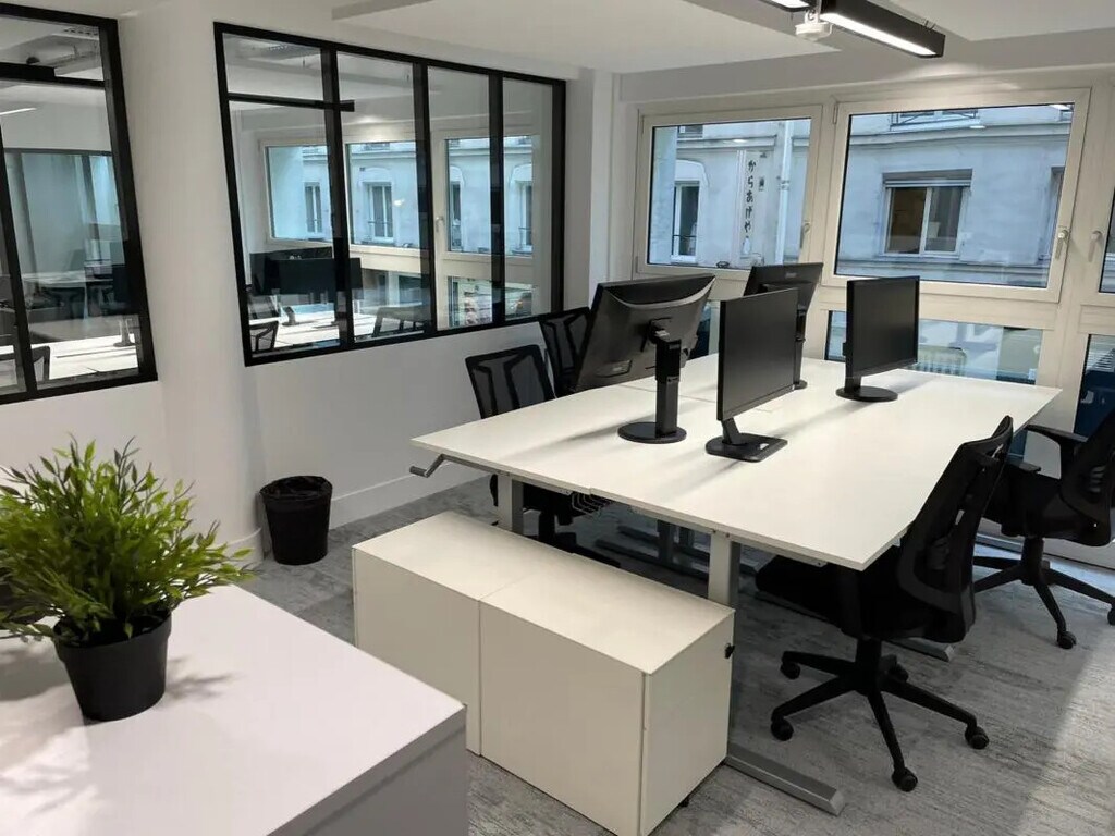 Coworking  - Jusqu'à 60 postes - Photo 1