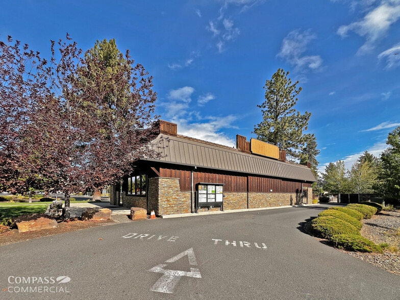 620 N Arrowleaf Trl, Sisters, OR to rent - Building Photo - Image 3 of 5