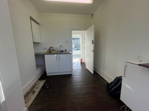 4 Hoestock Rd, Sawbridgeworth to rent Interior Photo- Image 2 of 2