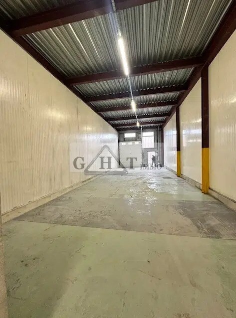 Location Entrepôt 120 m² - Photo 1