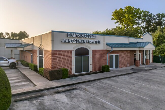 More details for 7272 N Shepherd Dr, Houston, TX - Medical to Rent