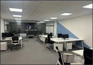 1A Katrine Av, Bellshill to rent Interior Photo- Image 1 of 3