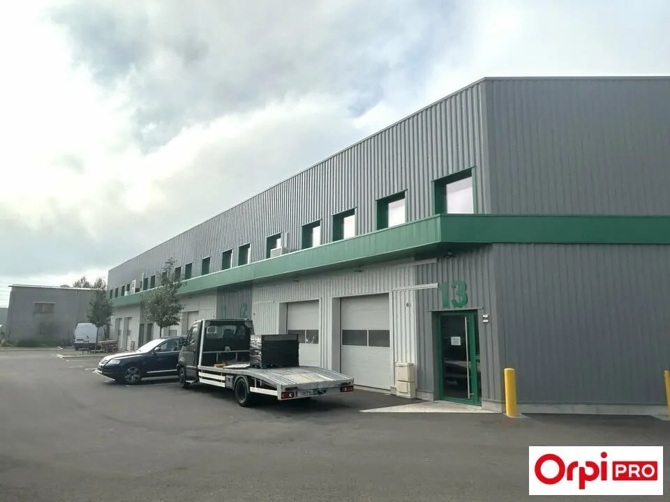 Light Industrial in Mions to rent Building Photo- Image 1 of 7