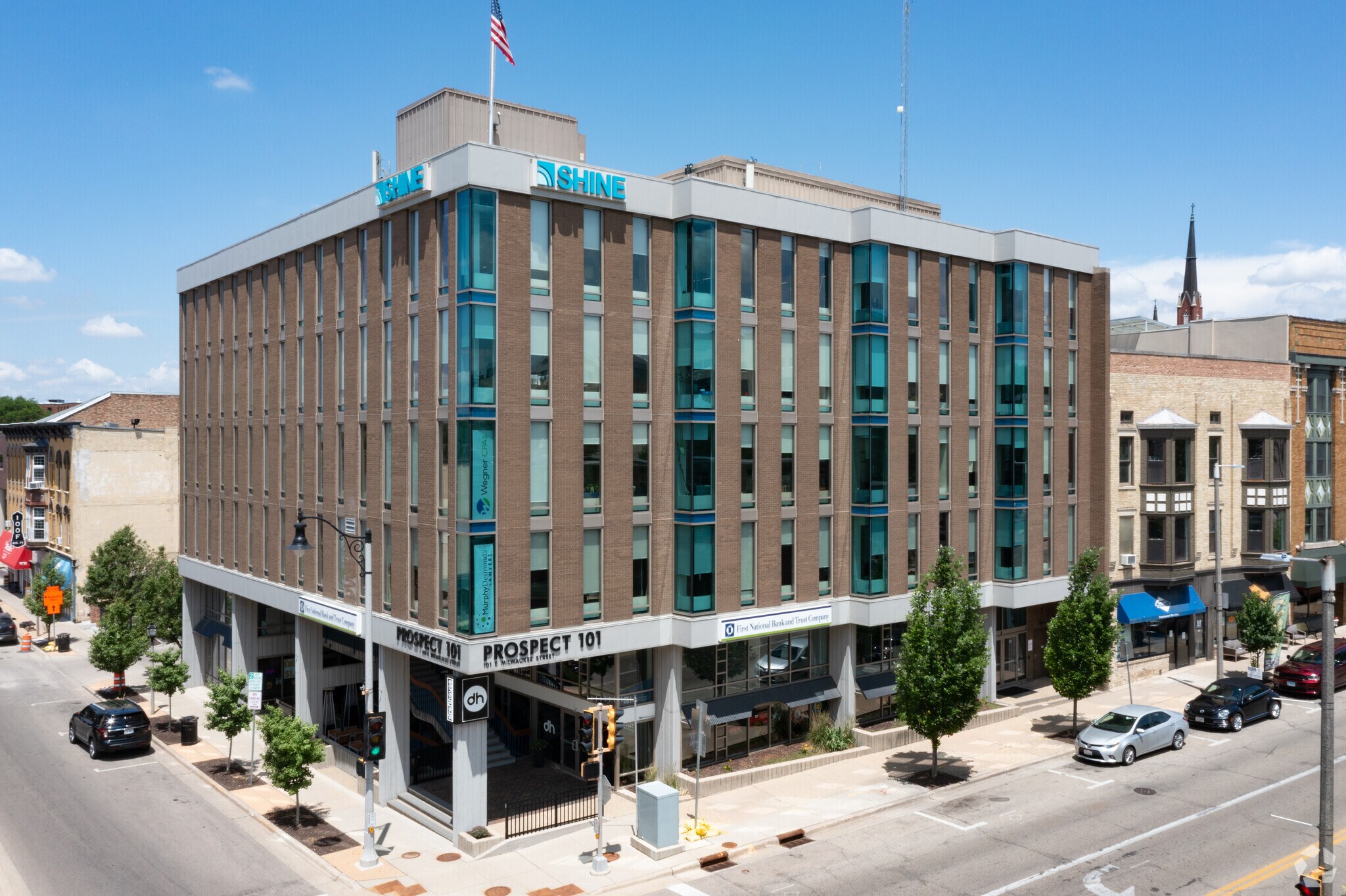 100-101 E Milwaukee St, Janesville, WI to rent Building Photo- Image 1 of 44