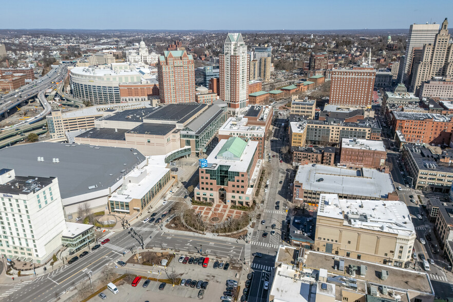 15 LaSalle Sq, Providence, RI for rent - Aerial - Image 1 of 18