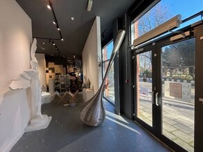 Vincents Walk, Southampton to rent Interior Photo- Image 2 of 4