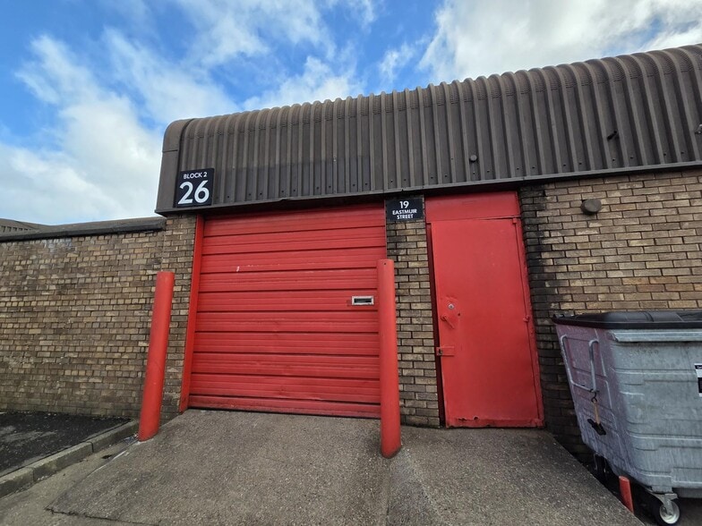 Eastmuir St, Glasgow to rent - Building Photo - Image 3 of 4