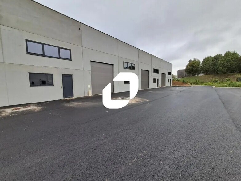 Office in Wattrelos to rent - Building Photo - Image 2 of 7