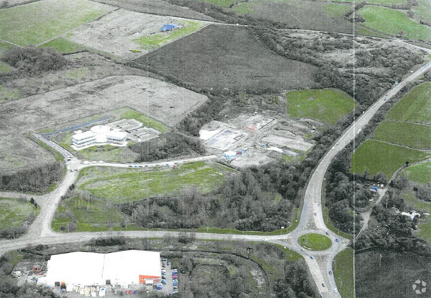 Penprys Rd, Llanelli for sale Primary Photo- Image 1 of 1