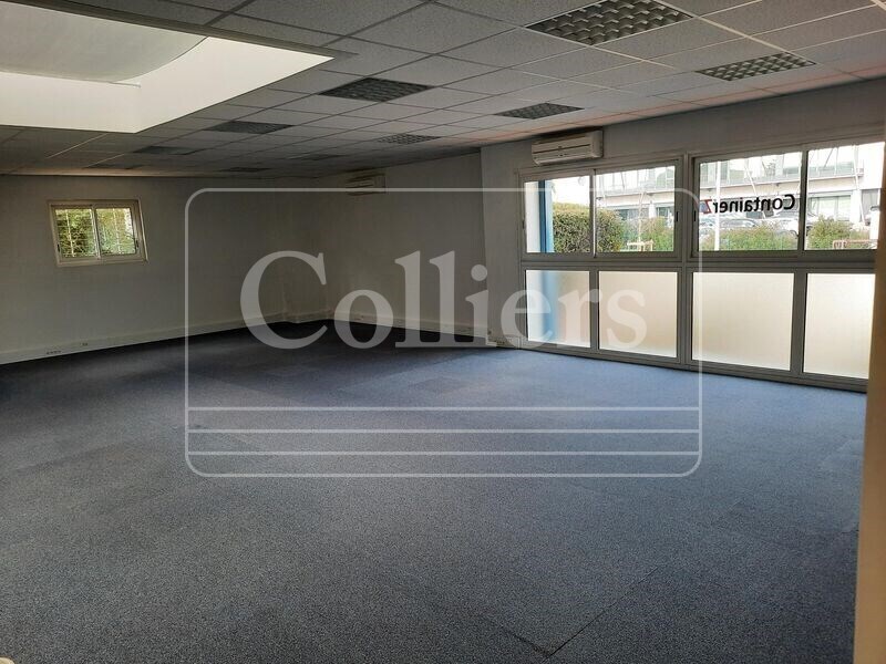 Office in Marseille to rent Interior Photo- Image 1 of 4