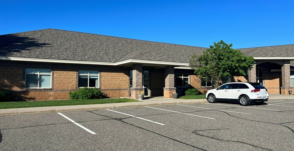 2330 Troop Dr, Sartell, MN for rent - Building Photo - Image 1 of 2