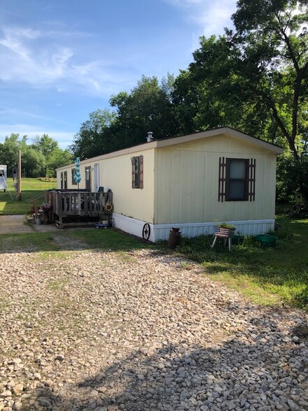 10 Center St, Olpe, KS for sale - Primary Photo - Image 1 of 1