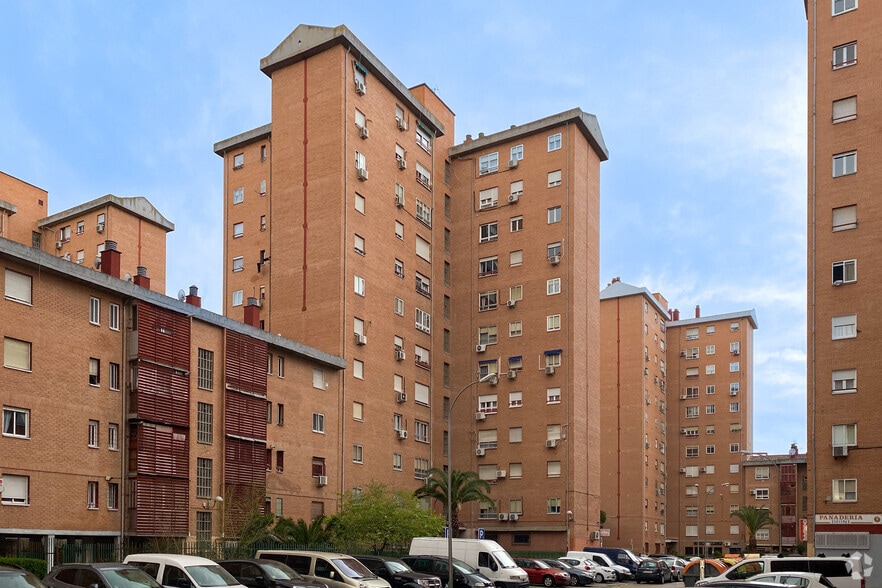 Calle Guadalcázar, 2, Madrid, Madrid to rent - Building Photo - Image 2 of 2