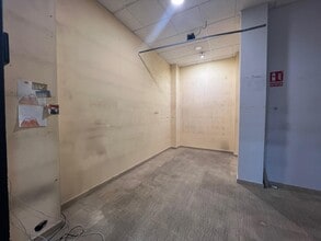 Retail in Sentmenat, Barcelona to rent Interior Photo- Image 2 of 3