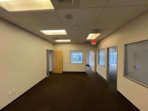 950 Fulton Ave, Sacramento, CA to rent Building Photo- Image 2 of 6