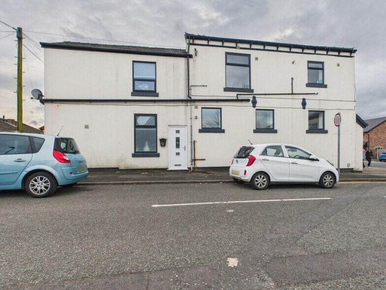 43 Liverpool Rd, Wigan for sale - Building Photo - Image 1 of 1