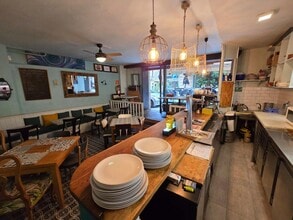 Retail in Barcelona, Barcelona to rent Interior Photo- Image 2 of 11