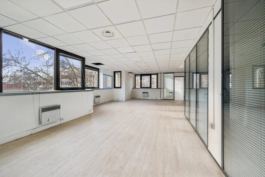 58 Avenue Du Général Leclerc, Boulogne-Billancourt to rent - Interior Photo - Image 3 of 14
