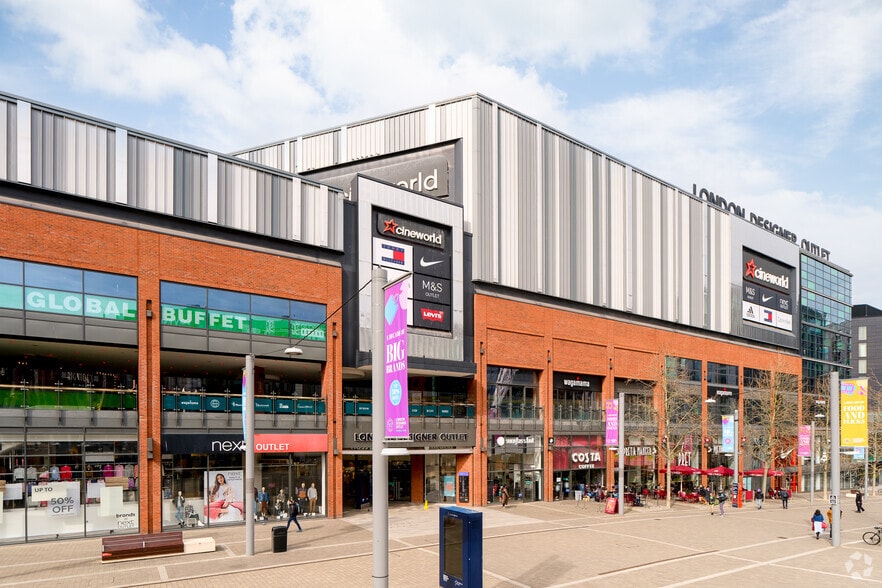 Olympic Way, Wembley to rent - Building Photo - Image 3 of 4