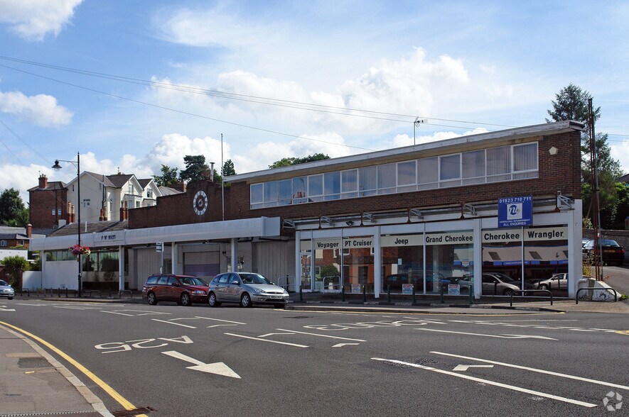 105 South St, Dorking to rent - Primary Photo - Image 1 of 3