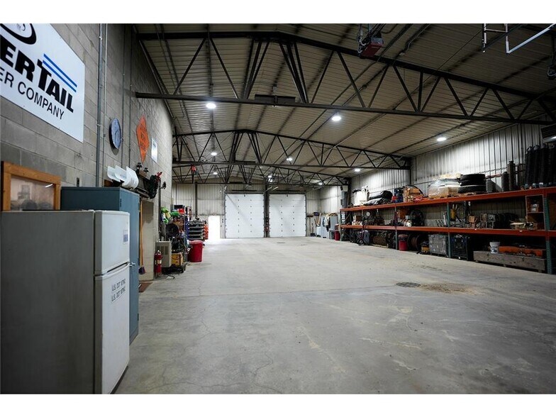 840 Industrial Park Dr SE, Bemidji, MN for sale - Interior Photo - Image 3 of 12