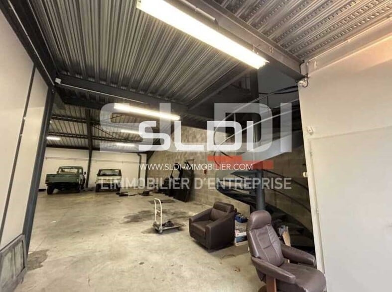 6 Chemin Des Gorges, Dardilly to rent - Interior Photo - Image 2 of 10
