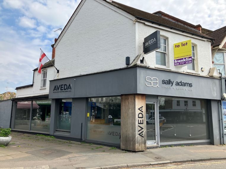 10 Anyards Rd, Cobham to rent - Building Photo - Image 2 of 3