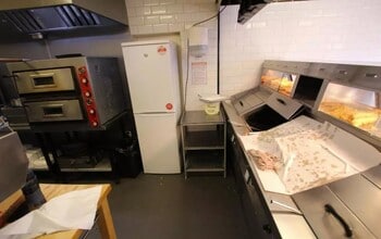 327 Welbeck Rd, Newcastle Upon Tyne to rent Interior Photo- Image 2 of 12