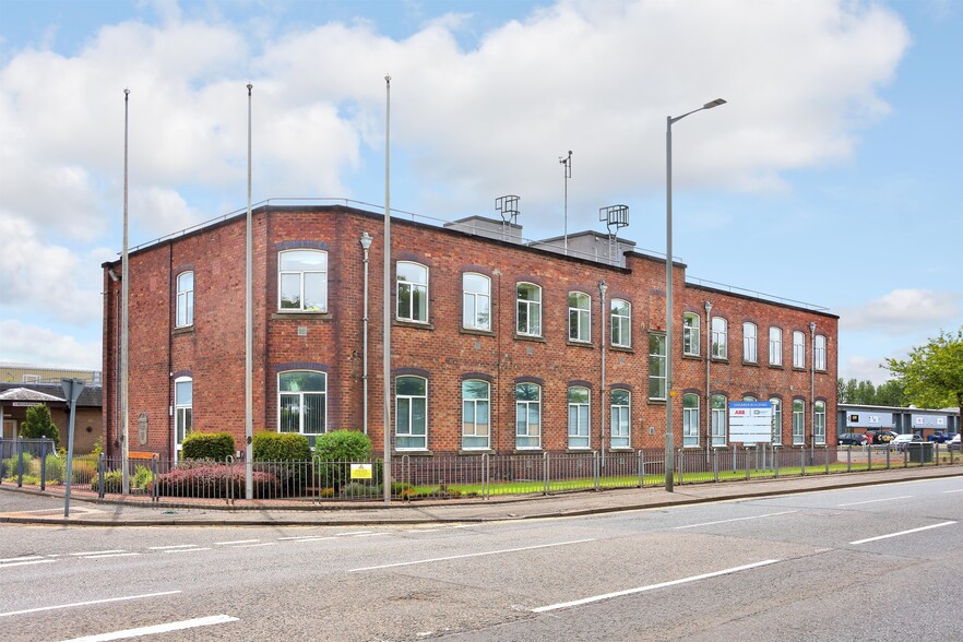 Earls Rd, Grangemouth for rent - Building Photo - Image 2 of 4