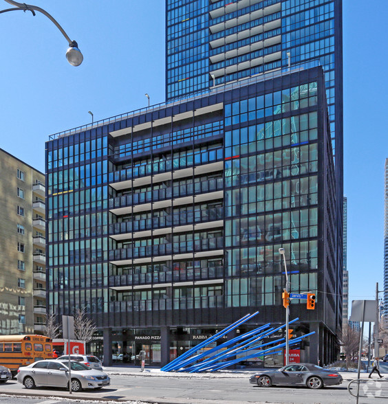 101 Charles St E, Toronto, ON for rent - Building Photo - Image 2 of 3