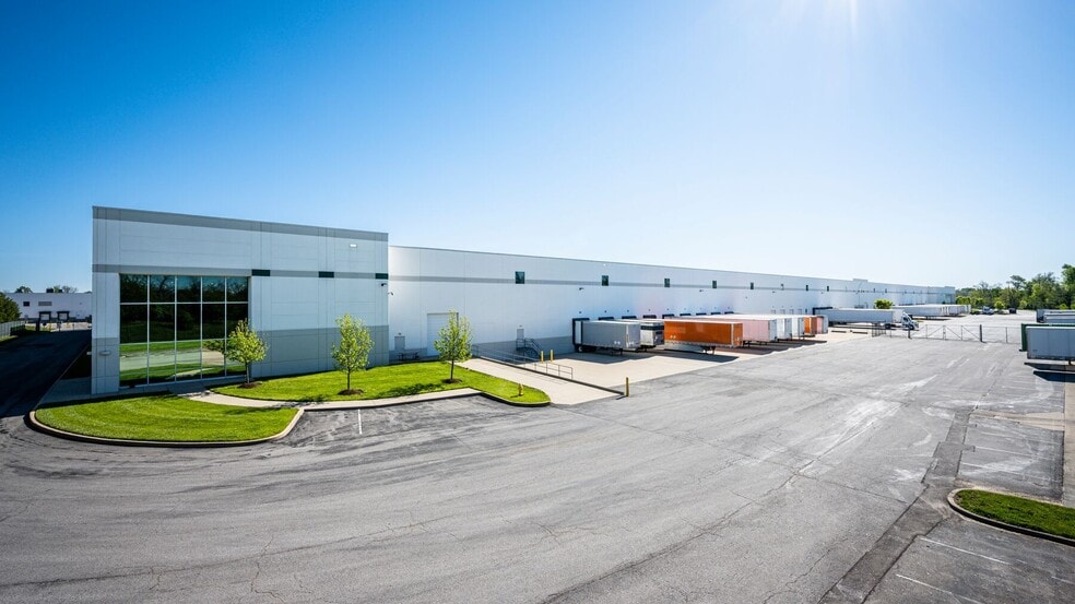 3720 Langley Dr, Hebron, KY to rent - Building Photo - Image 2 of 4