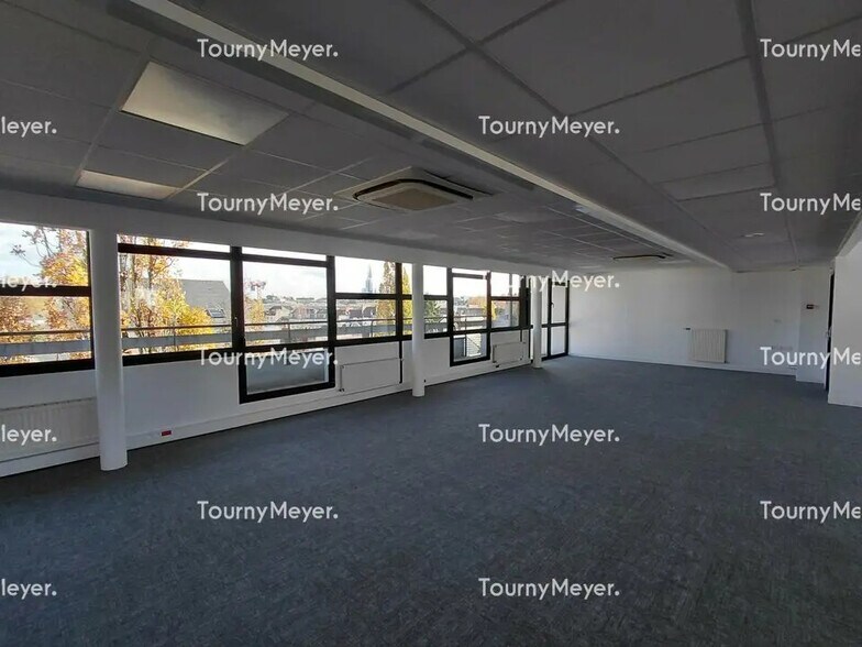 Office in Nantes to rent - Building Photo - Image 2 of 4