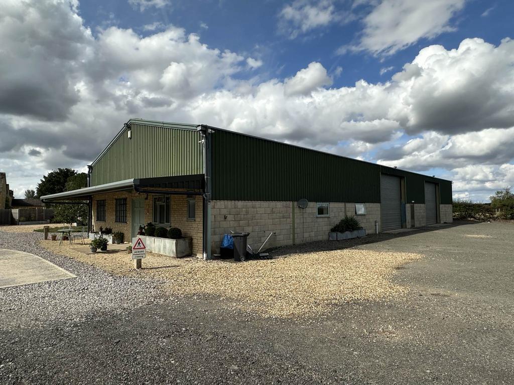 Frogmore Farm Rd, Moreton In Marsh to rent Building Photo- Image 1 of 15