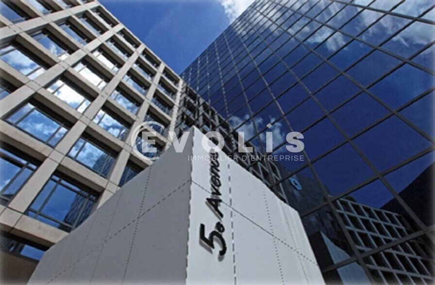 Office in Courbevoie to rent - Building Photo - Image 1 of 11