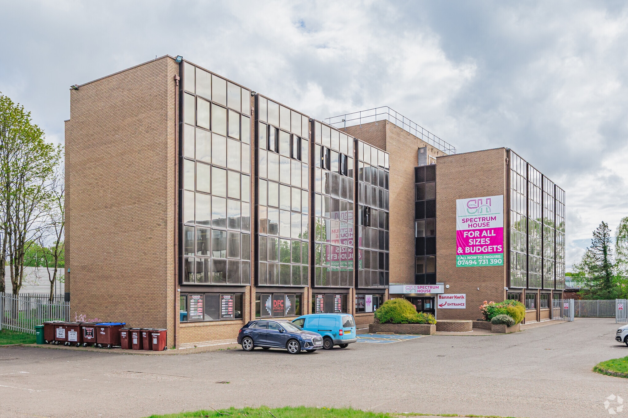 1A North Ave, Clydebank for sale Primary Photo- Image 1 of 1