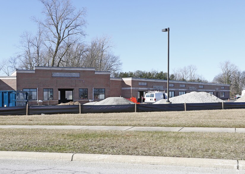 102 Commerce Park Dr, Bellevue, OH for sale - Primary Photo - Image 1 of 1