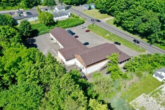 117 Mount Pleasant Rd, Newtown, CT for rent Building Photo- Image 2 of 5