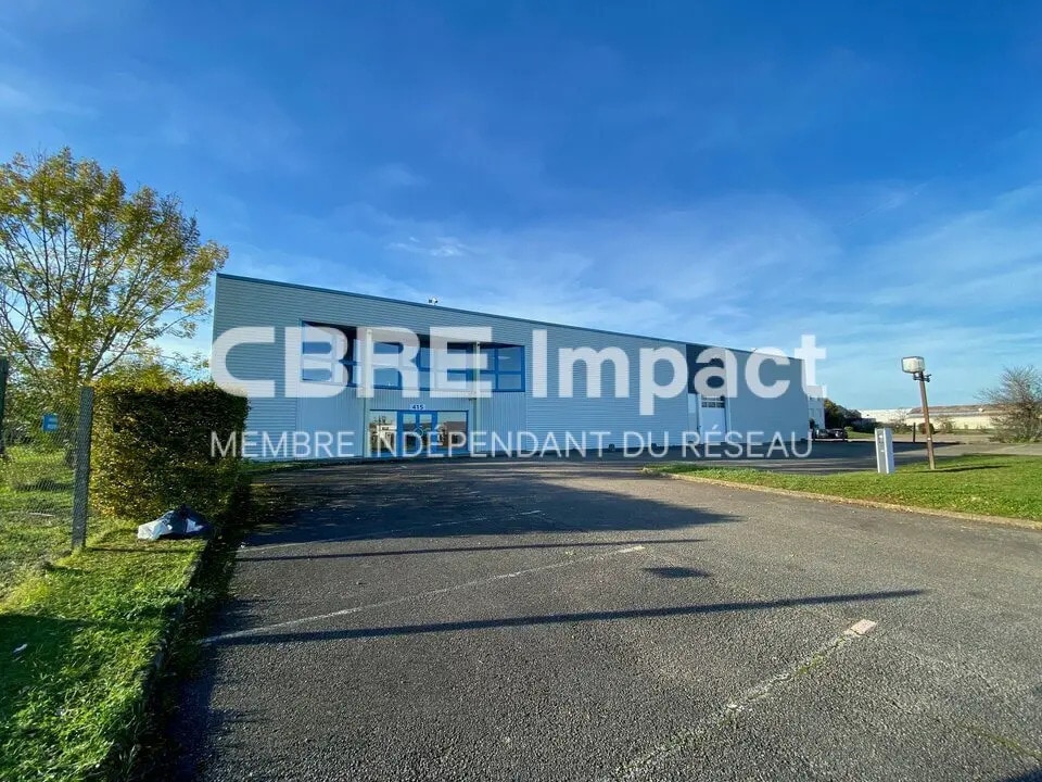 Location Local d'activités 1 050 m² - Photo 1