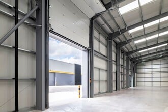 Botany Bay, Chorley to rent Interior Photo- Image 2 of 3