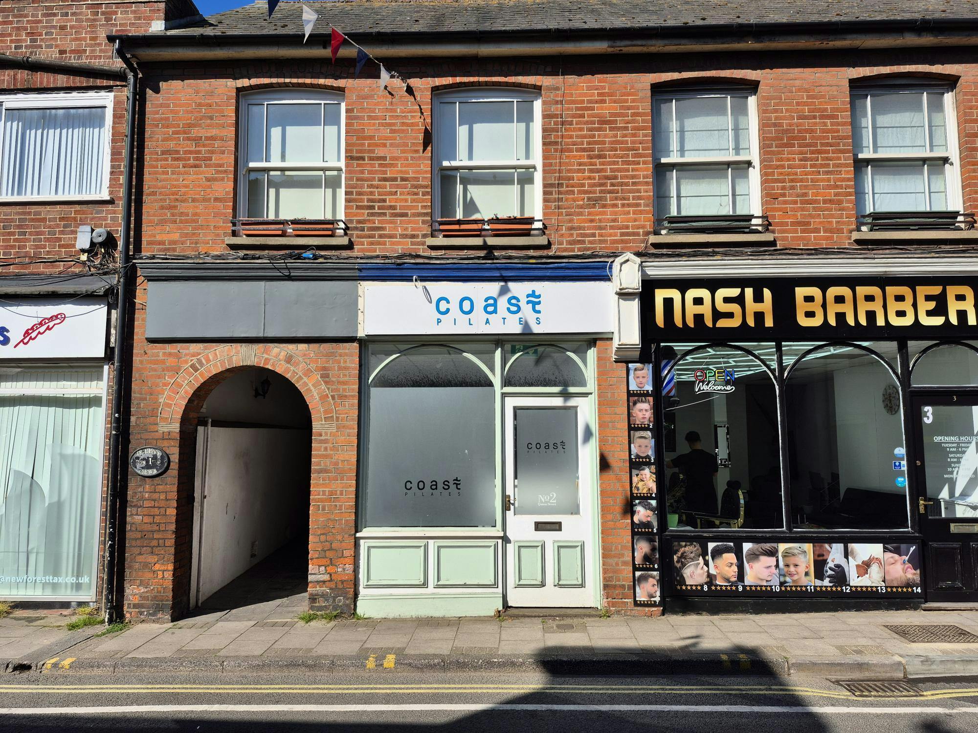 Queen St, Lymington to rent Building Photo- Image 1 of 5