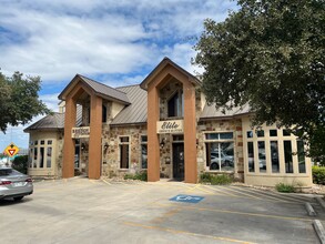 2922 NW Loop 410, San Antonio, TX for sale Building Photo- Image 1 of 22