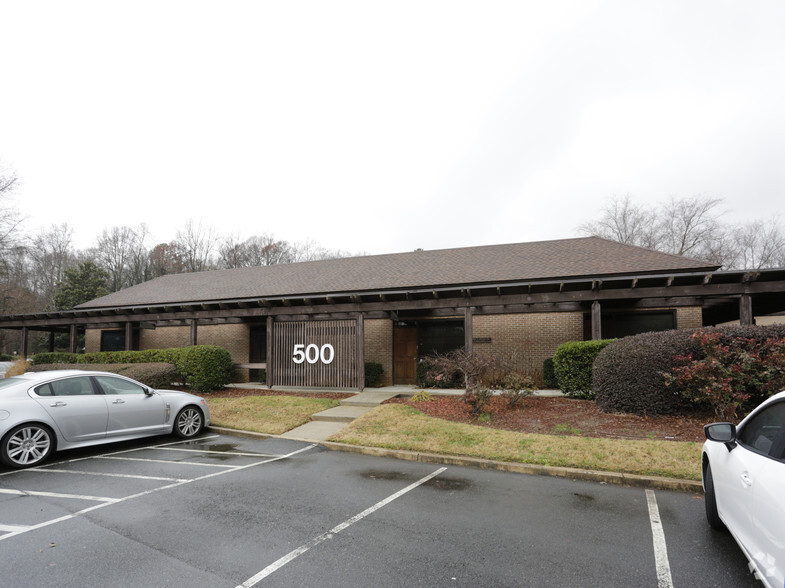 2711 Randolph Rd, Charlotte, NC for sale - Building Photo - Image 1 of 1