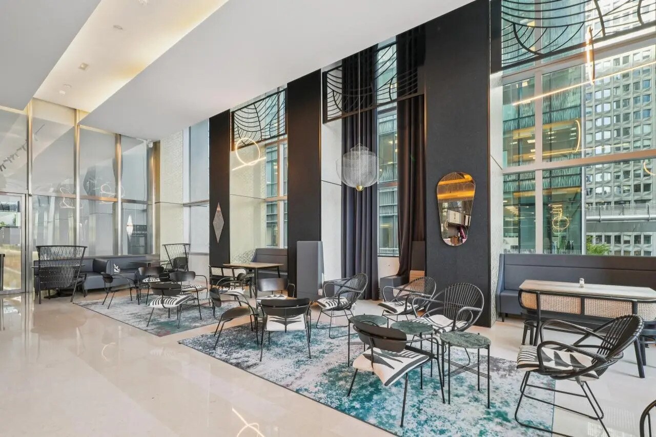 17 Place Des Reflets, Courbevoie to rent Building Photo- Image 1 of 29