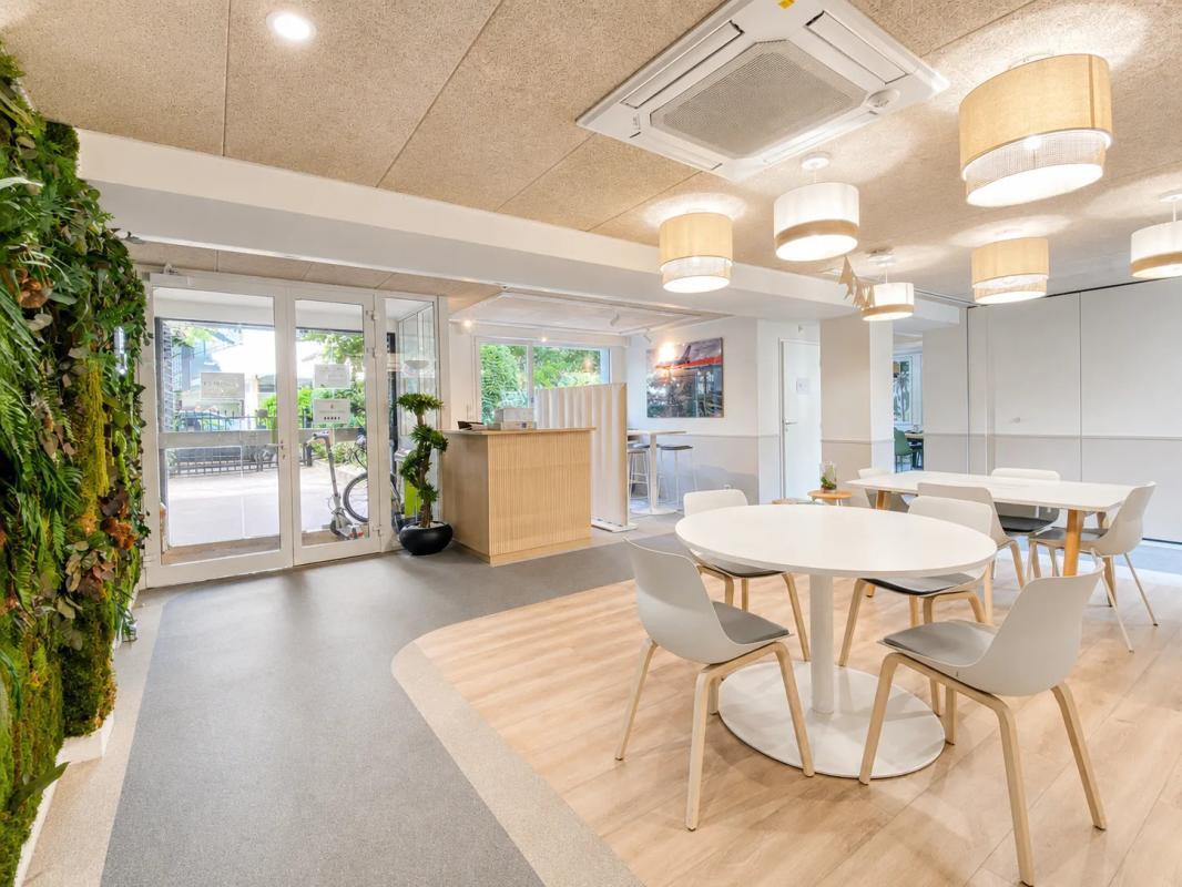 Office in Boulogne-Billancourt for sale Interior Photo- Image 1 of 13