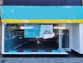 144 London Road North, Lowestoft to rent Building Photo- Image 1 of 2